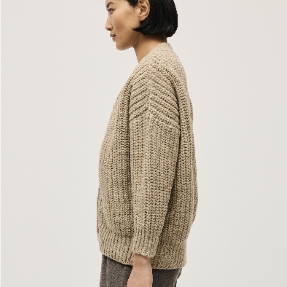 Babaa No. 19 Cardigan in Mist - Picture 4 of 10